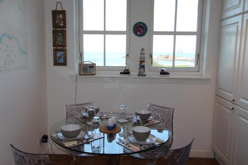 No 10 Royal Apartments North Berwick Extérieur photo